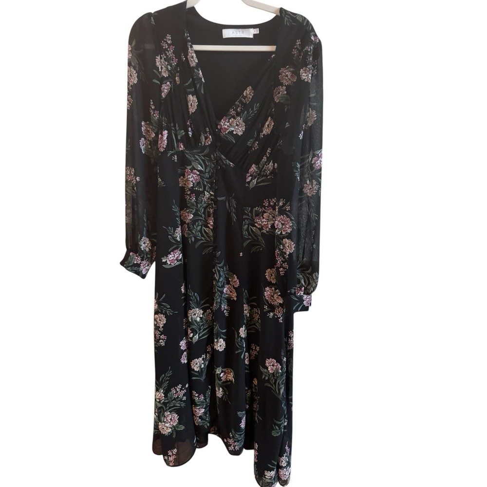 Astr The Label Black Floral Medium Flowy Long Sleeve Midi Dress Button Bodice